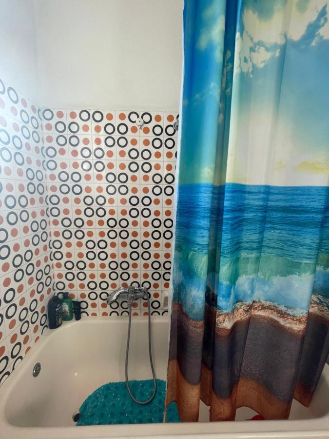 אתונה Spacious Apartment With Balconies, Ac, King Bed, Near Dt And Transports מראה חיצוני תמונה